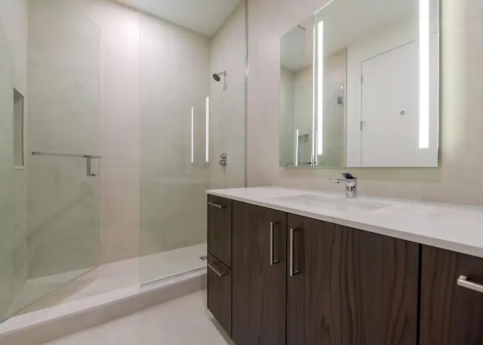 Extraordinary Spacious Appartement *